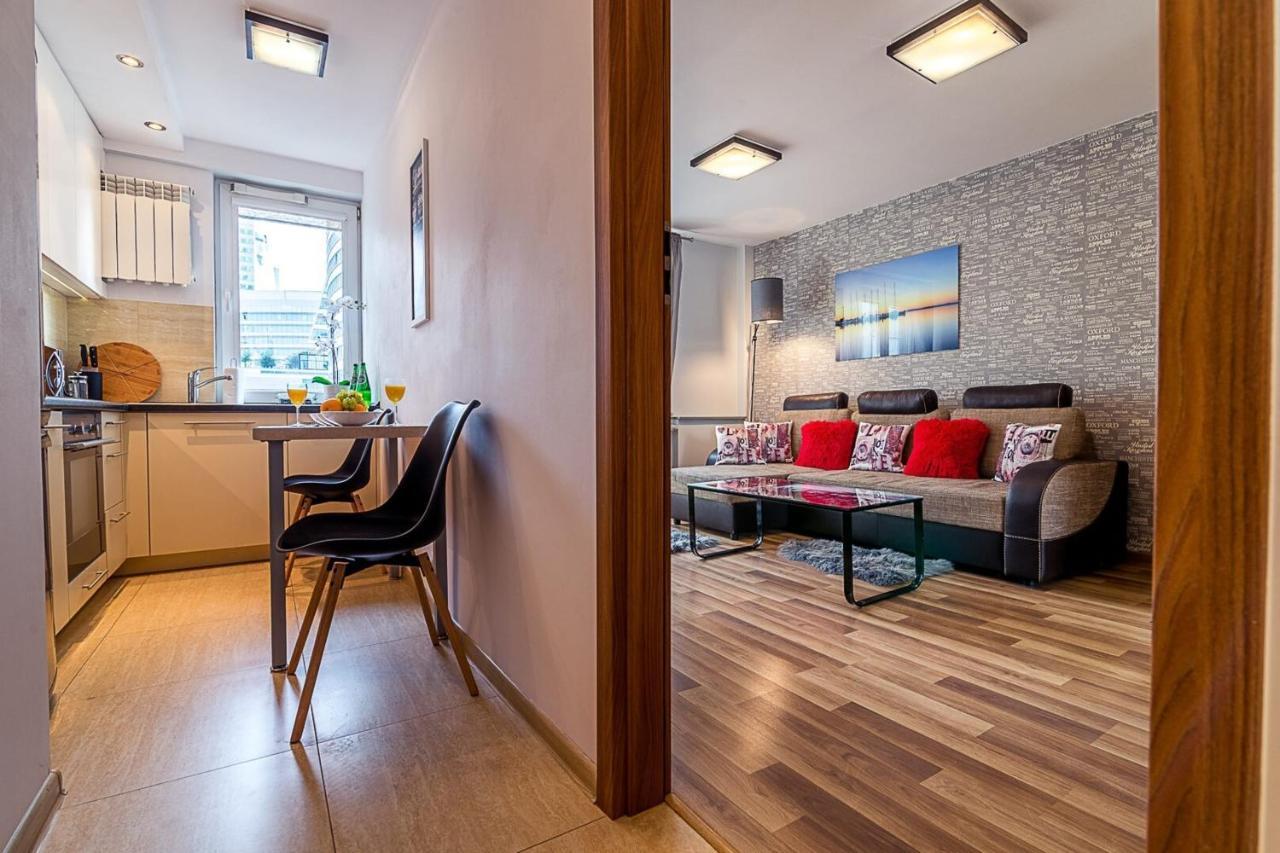 Panska 3 - Apartment With Balcony By Noclegi Renters وارسو المظهر الخارجي الصورة